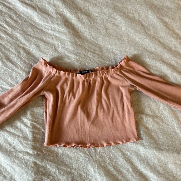 SHEIN cute crop top - Picture 5 of 8